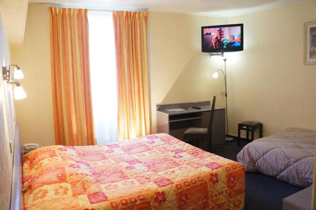 Hotel A La Grace De Dieu 布里·孔德·罗伯特 外观 照片