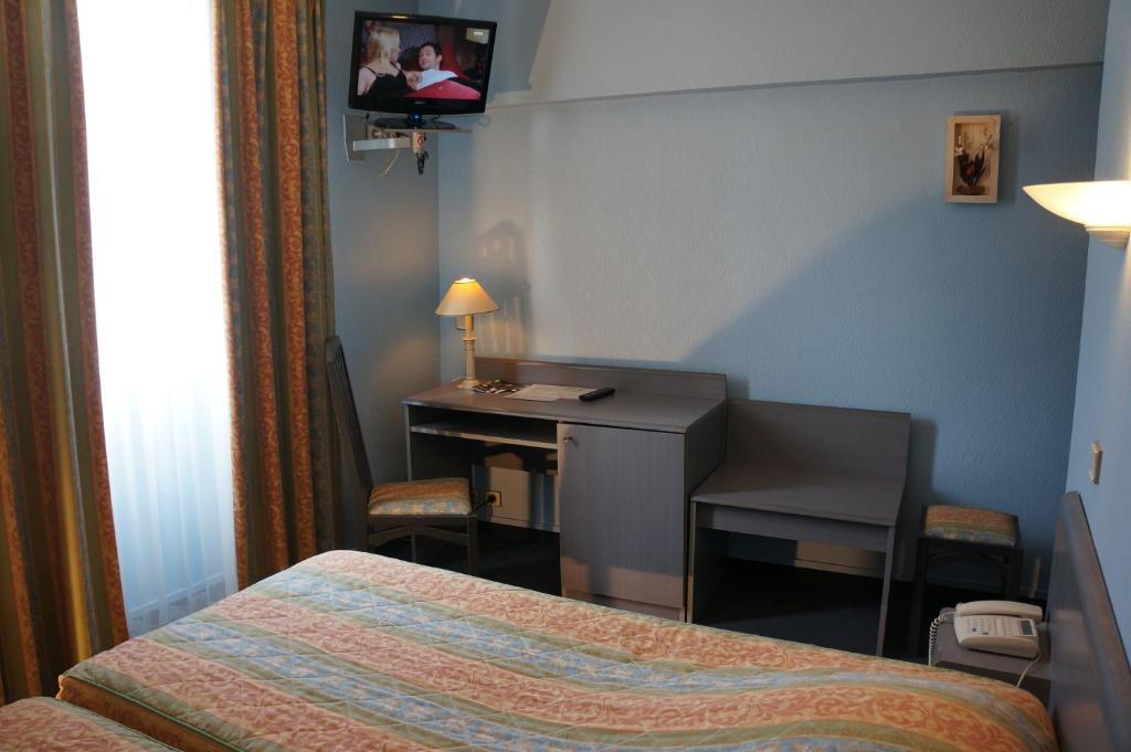 Hotel A La Grace De Dieu 布里·孔德·罗伯特 外观 照片